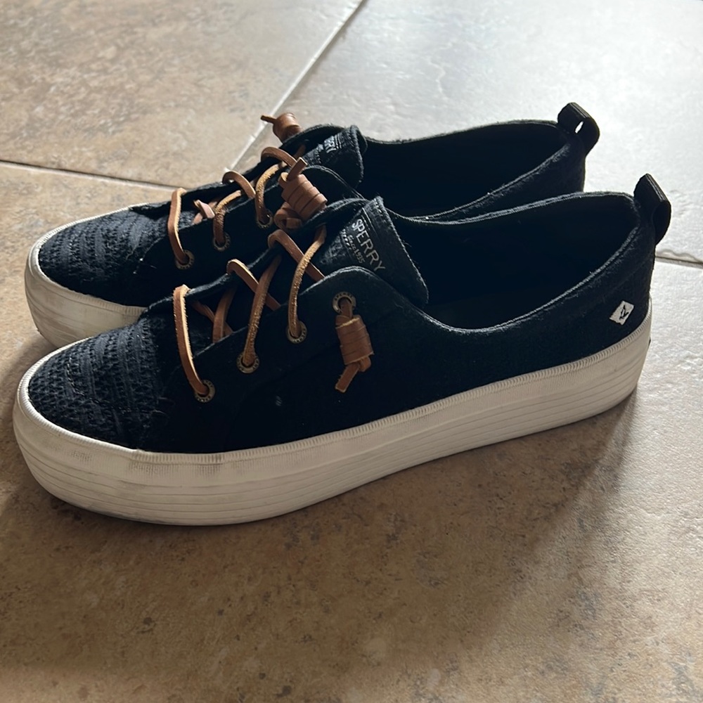 Sperry tennis shoes